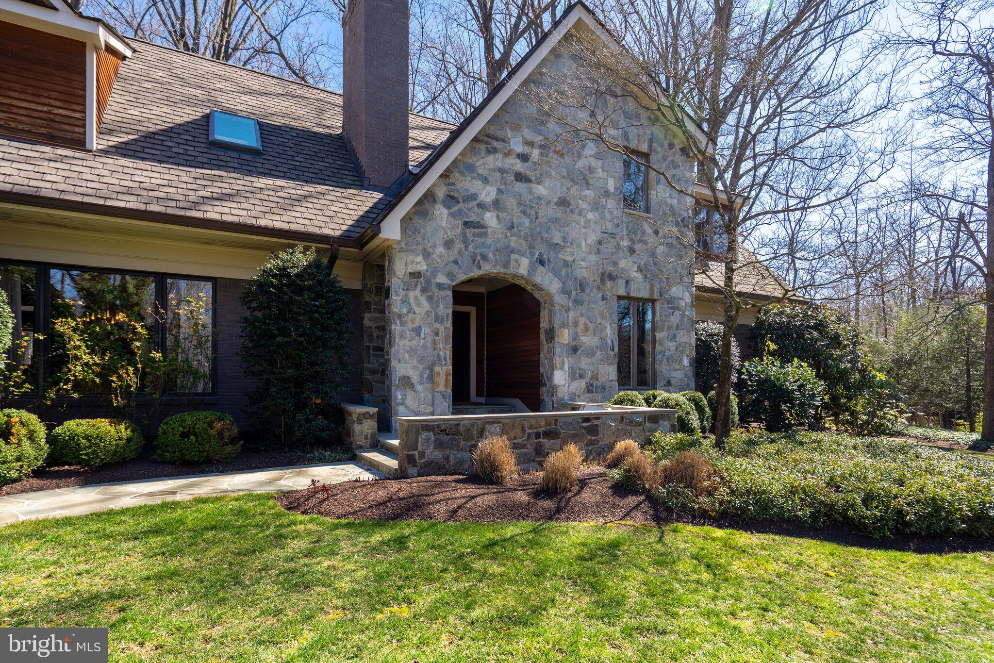 ELMWOOD ESTATES - Residential