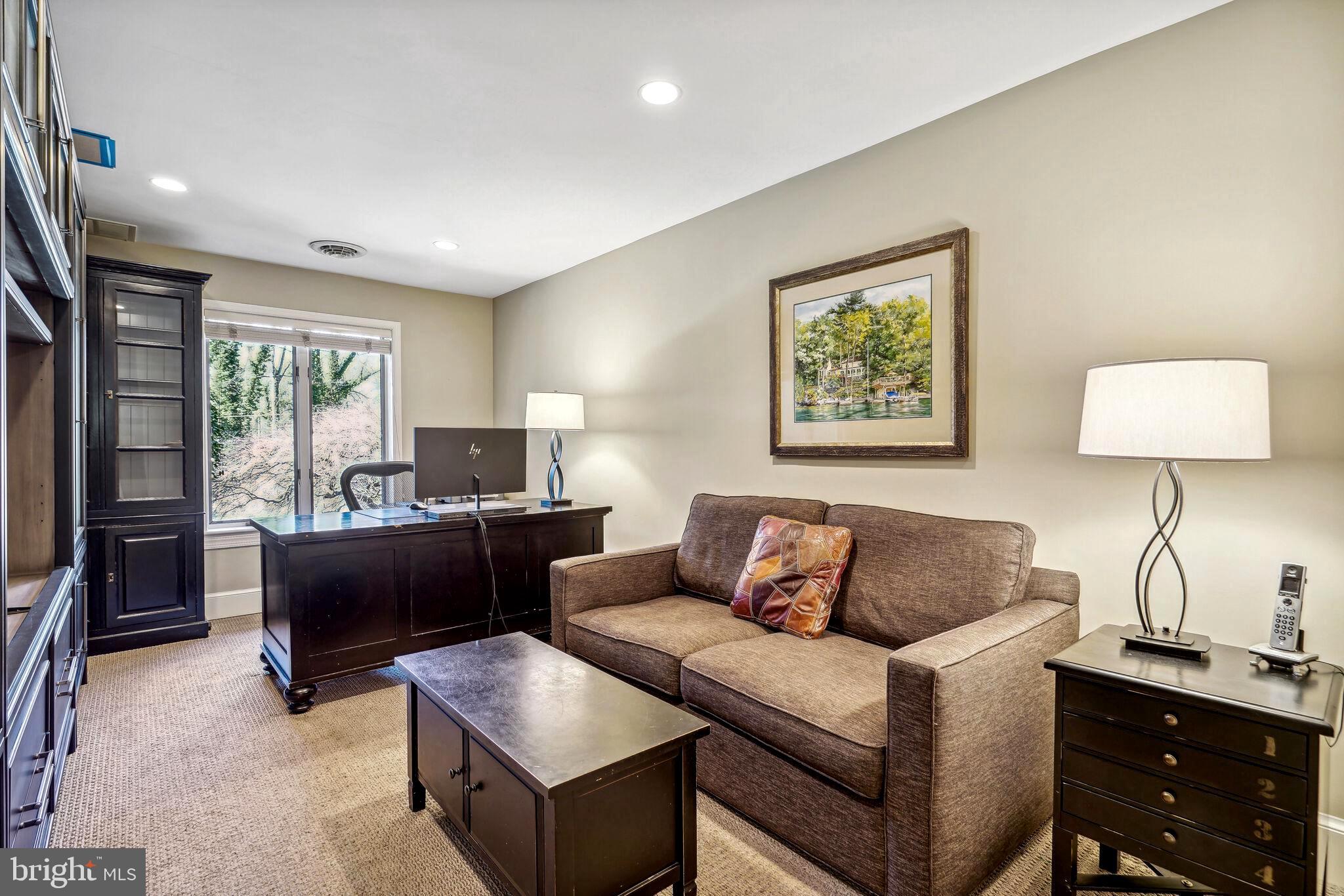 ELMWOOD ESTATES - Residential