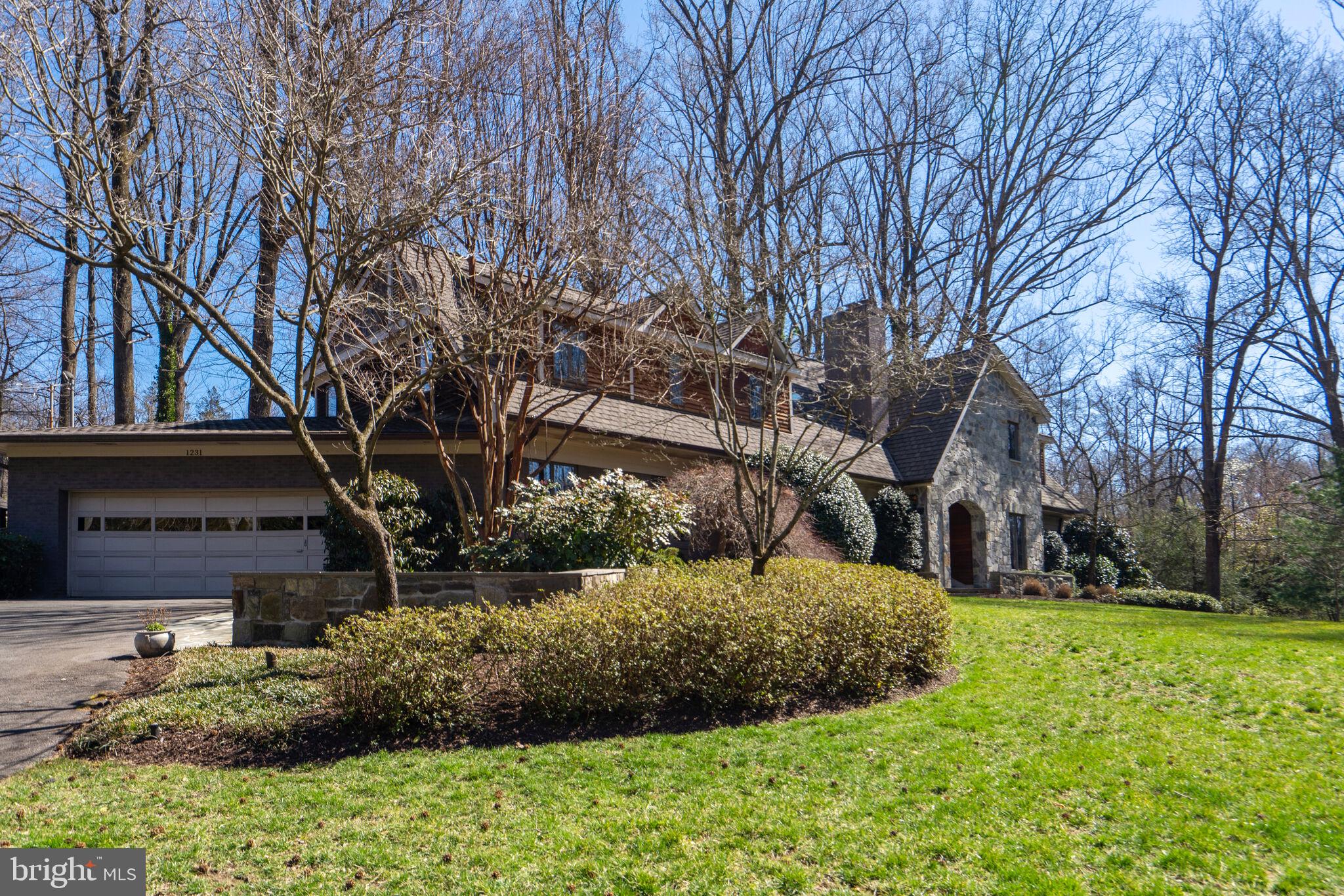 ELMWOOD ESTATES - Residential