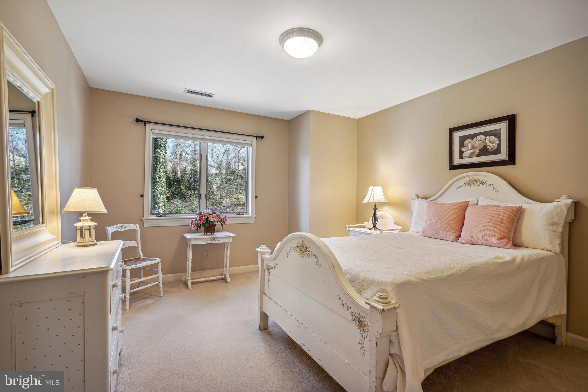 ELMWOOD ESTATES - Residential