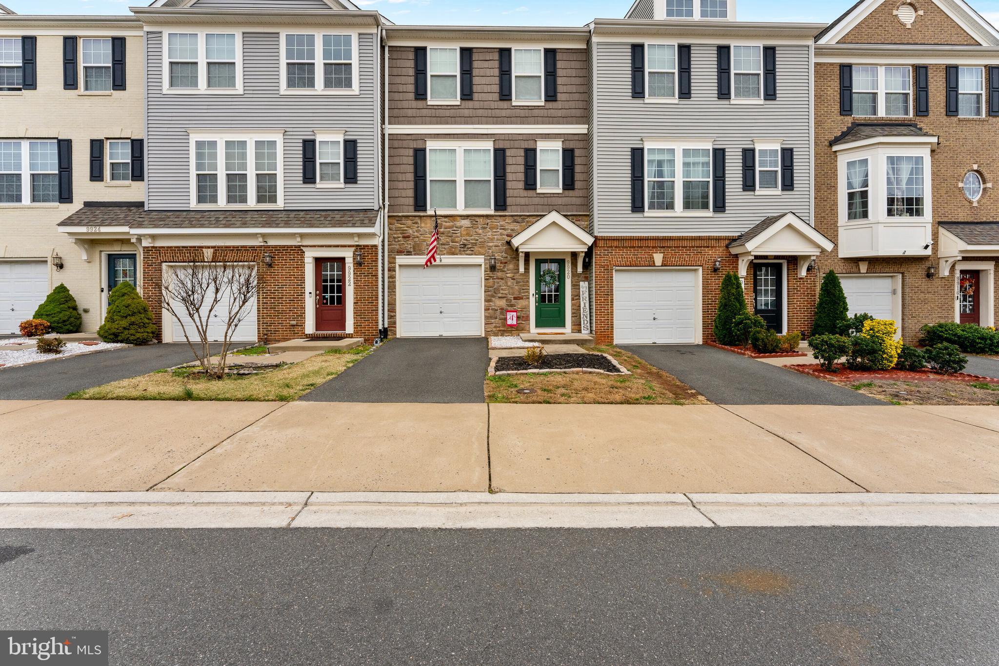 HERITAGE CROSSING - Residential