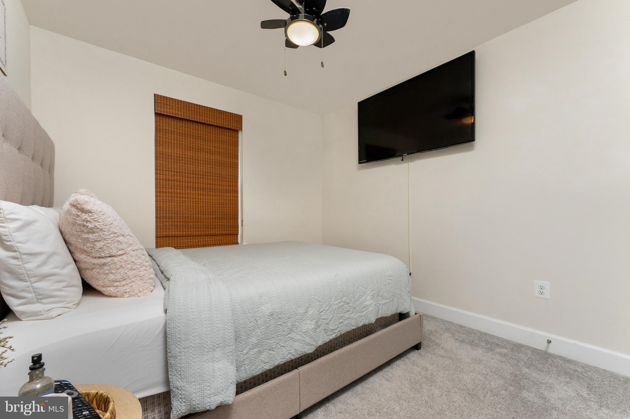 HERITAGE CROSSING - Residential