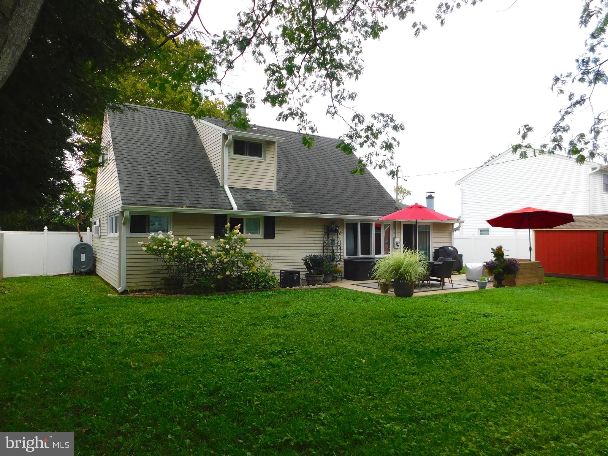 105 QUEEN LILY ROAD