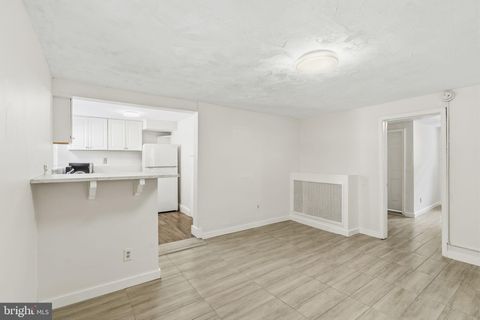 Homes For Rent - 7126 Carroll Avenue #4<br/> TAKOMA PARK, MD 20912