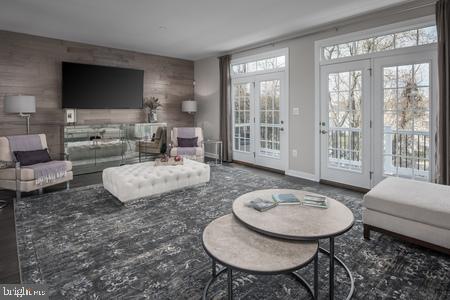 GREENLEIGH AT CROSSROADS - Residential