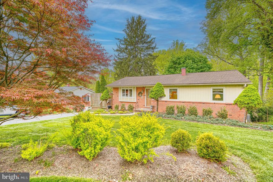 An immaculate rancher set in a tranquil, picturesque setting, this home backs to a soothing creek and offers an ideal blend of comfort, practicality, and generous space. Perfectly positioned on an expansive lot in a highly desirable location, the open-concept floor plan features 4 bedrooms and 2.5 baths, complemented by two decks and a patio that invite you to unwind and enjoy the peaceful natural surroundings.
The beautifully finished lower level includes a second kitchen and provides exceptional potential for an in-law suite, complete with a walkout to the rear patio and convenient access to the upper-level deck off the living and dining areas. Major mechanical systems have been thoughtfully updated, ensuring ease of living and long-term peace of mind.