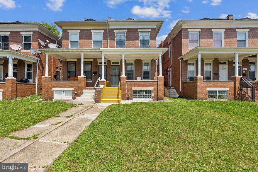 Welcome to this beautiful spacious home.  The perfect oasis after a long day.  Well cared for home waiting for the next family to enjoy.  Convenient to shopping and close to major routes that can take you to Washington DC or New York.  Come see this home today and make it yours.