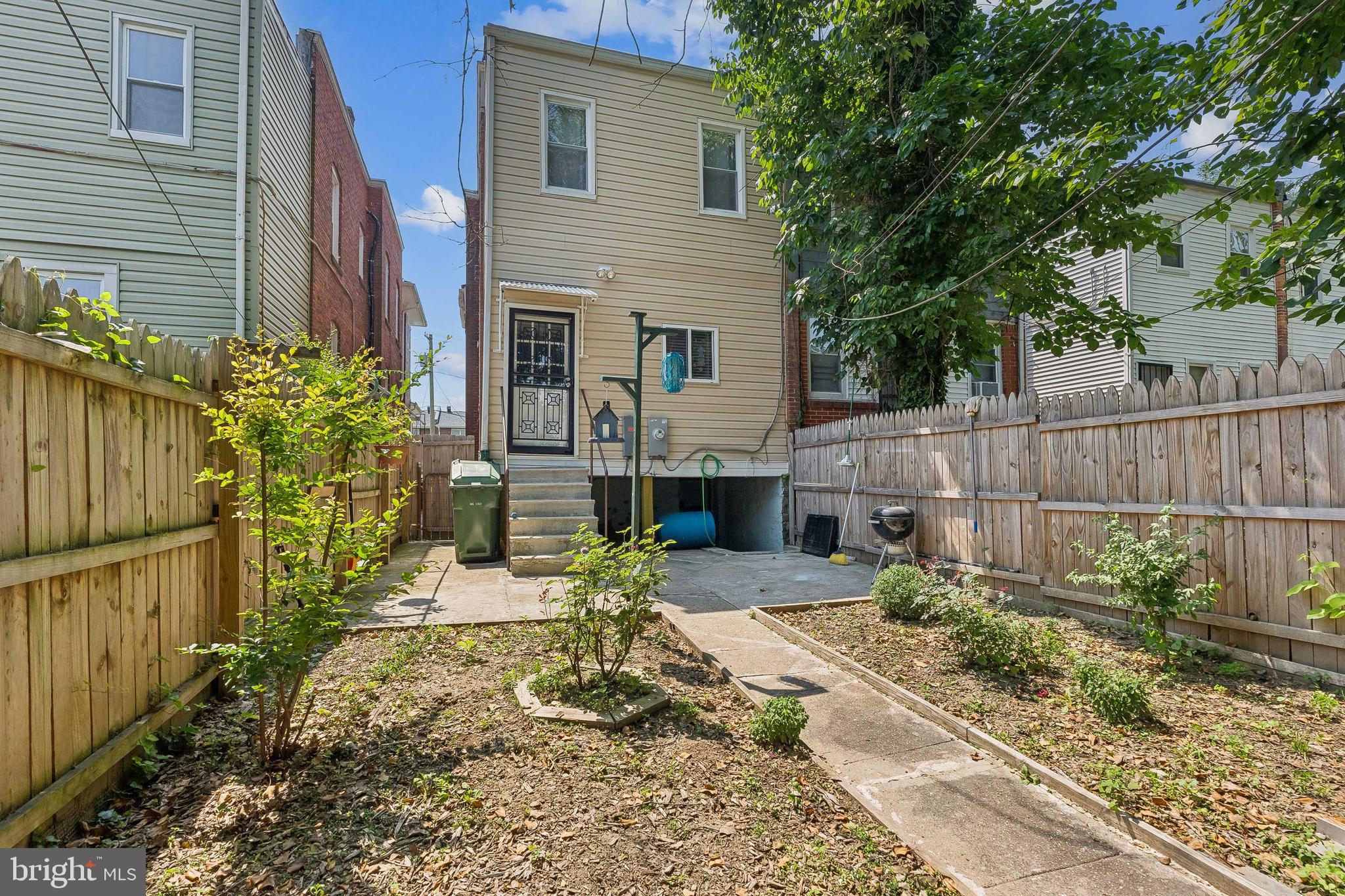 ROSEMONT - Residential