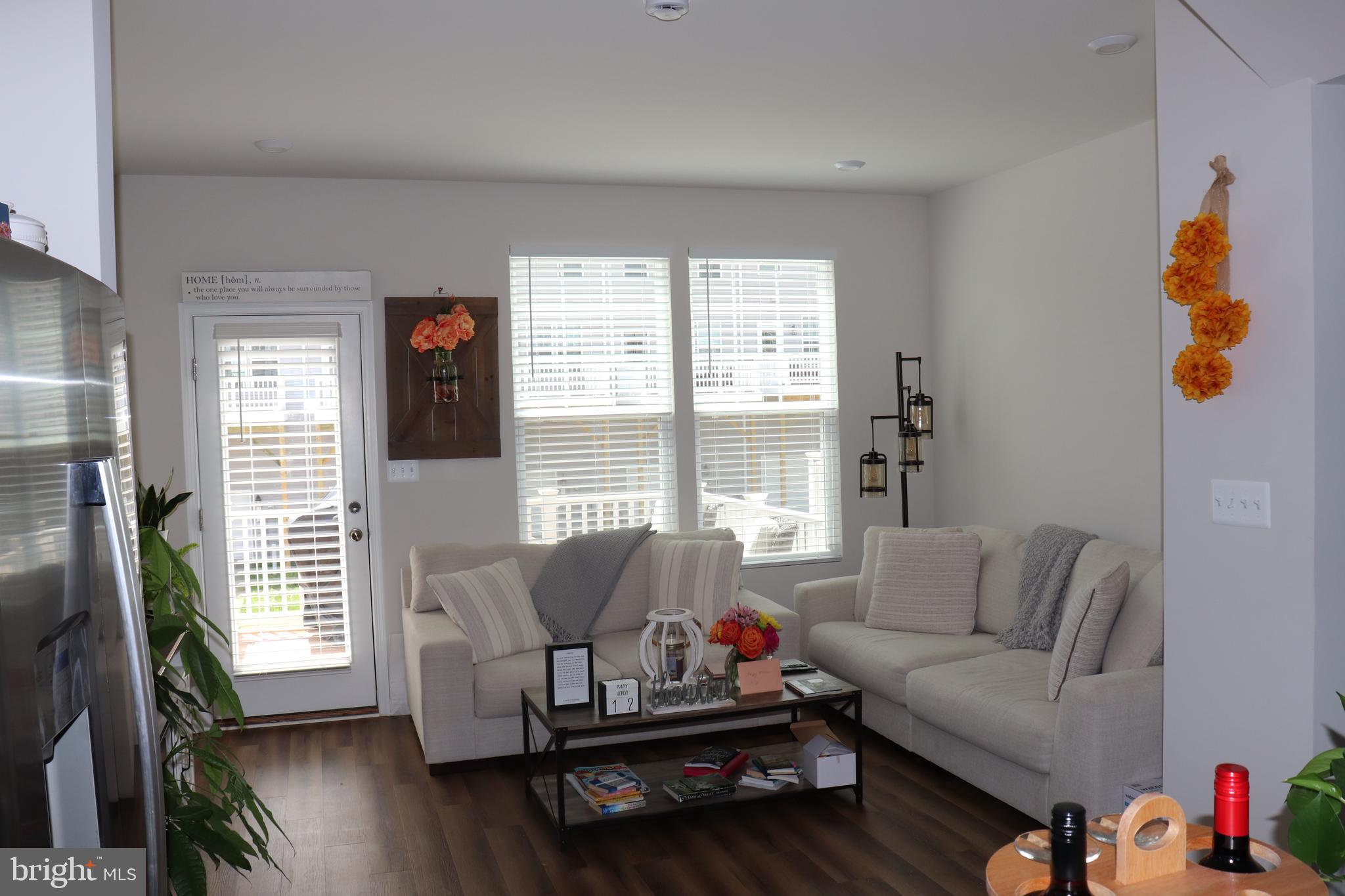 PRESIDENTS POINTE - Residential Lease