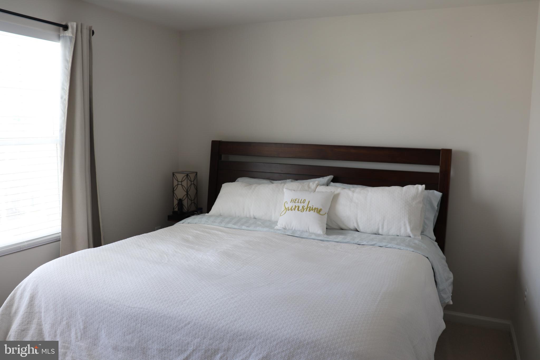 PRESIDENTS POINTE - Residential Lease