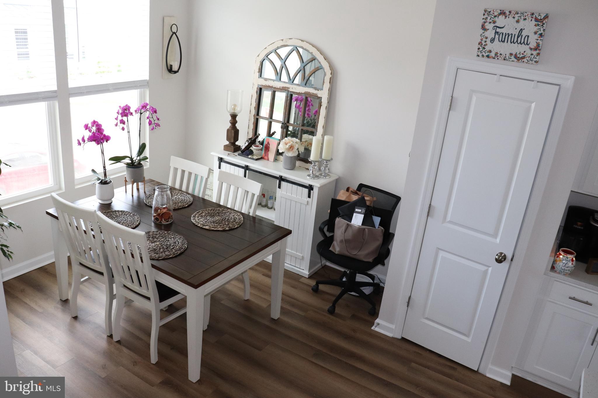 PRESIDENTS POINTE - Residential Lease