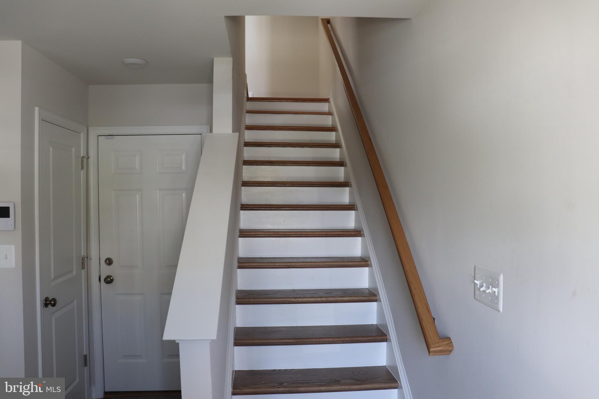 PRESIDENTS POINTE - Residential Lease