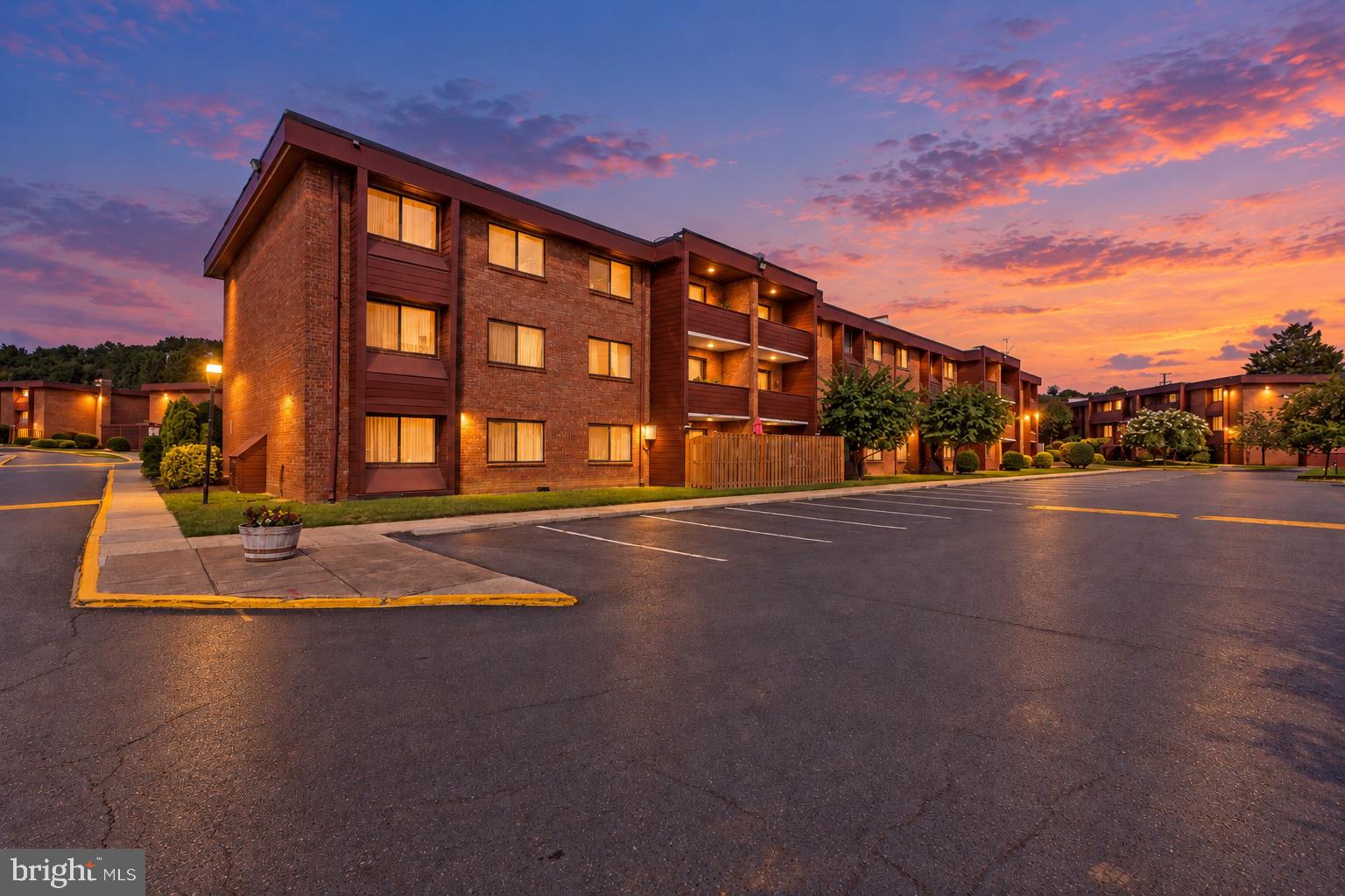 1511 S GEORGE MASON DRIVE 23