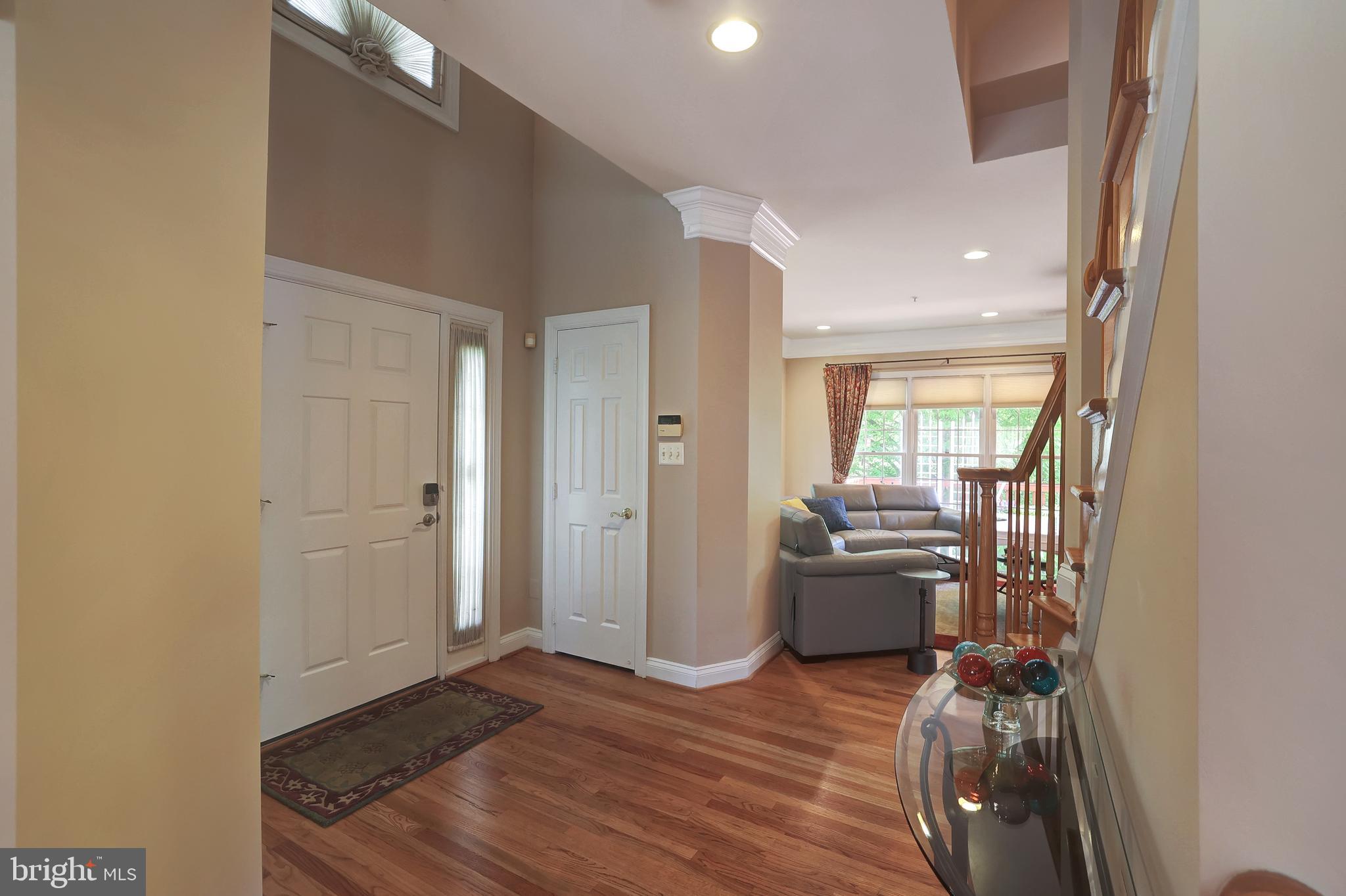 TOWER OAKS - Residential Lease