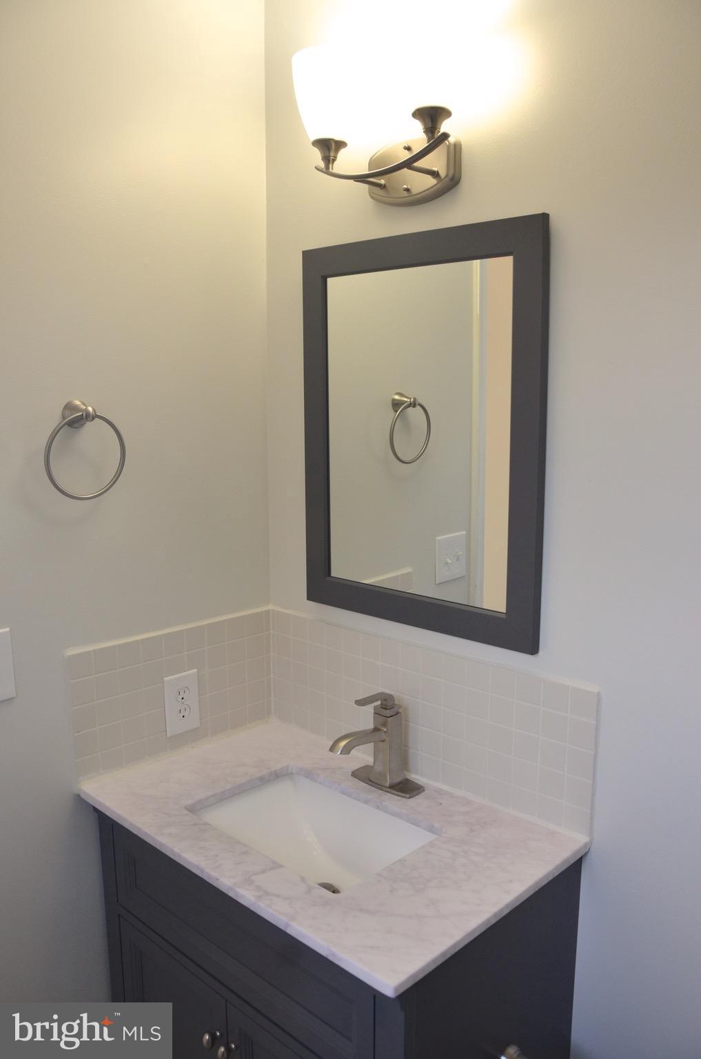 WOODLAND BEACH - Residential Lease