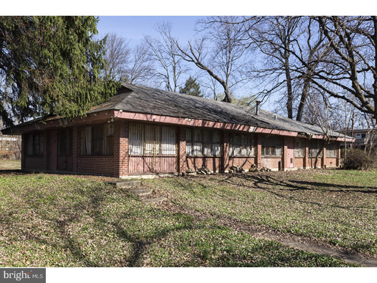 KINGSESSING - Commercial Sale