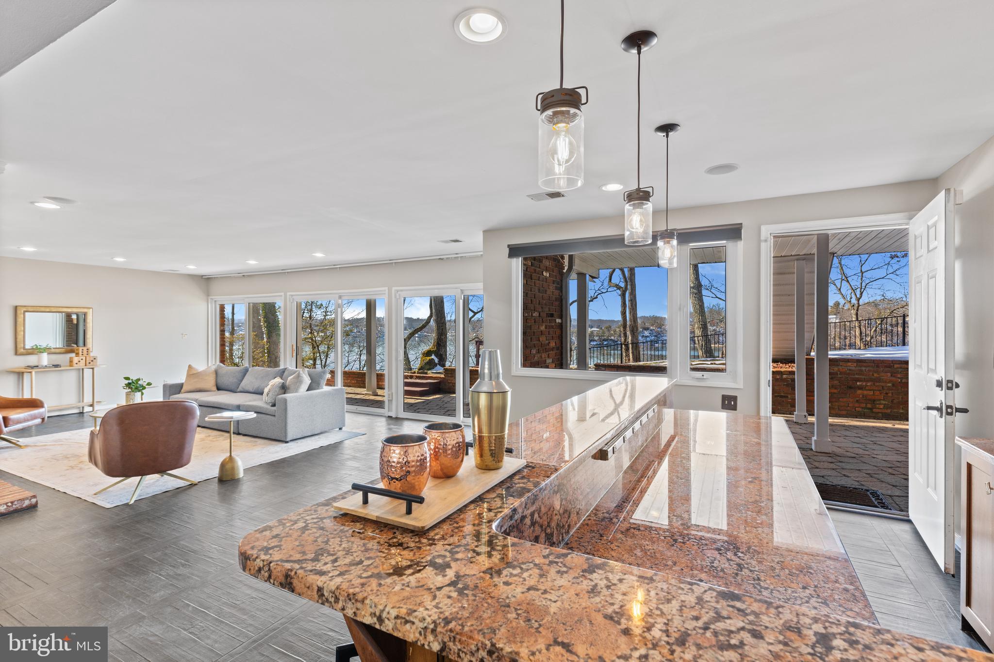 SOUTHWATER POINT - Residential