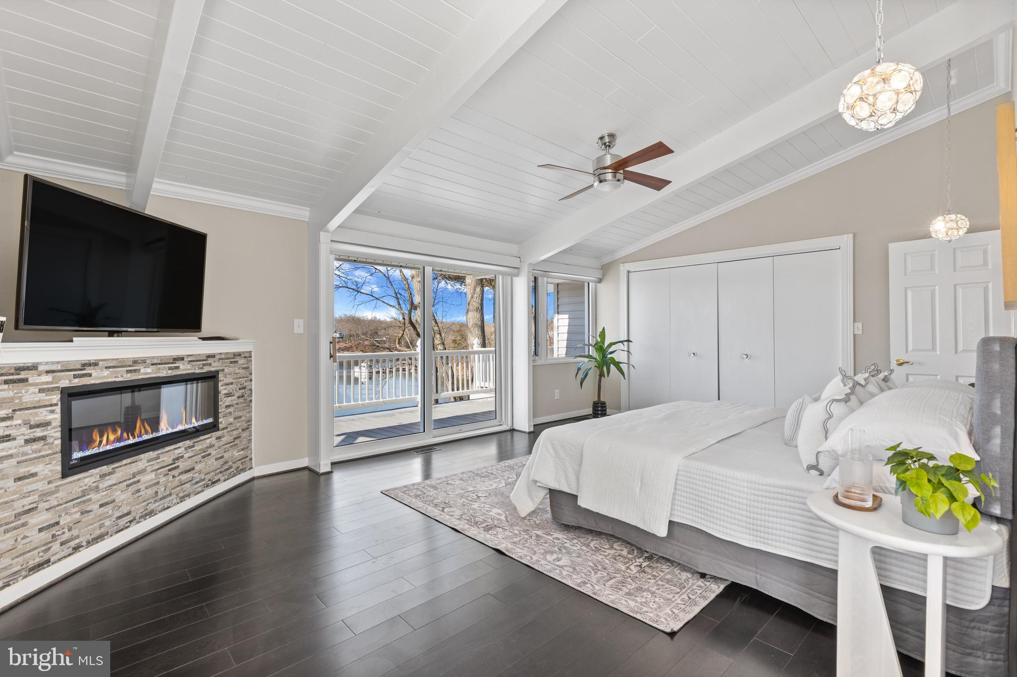SOUTHWATER POINT - Residential