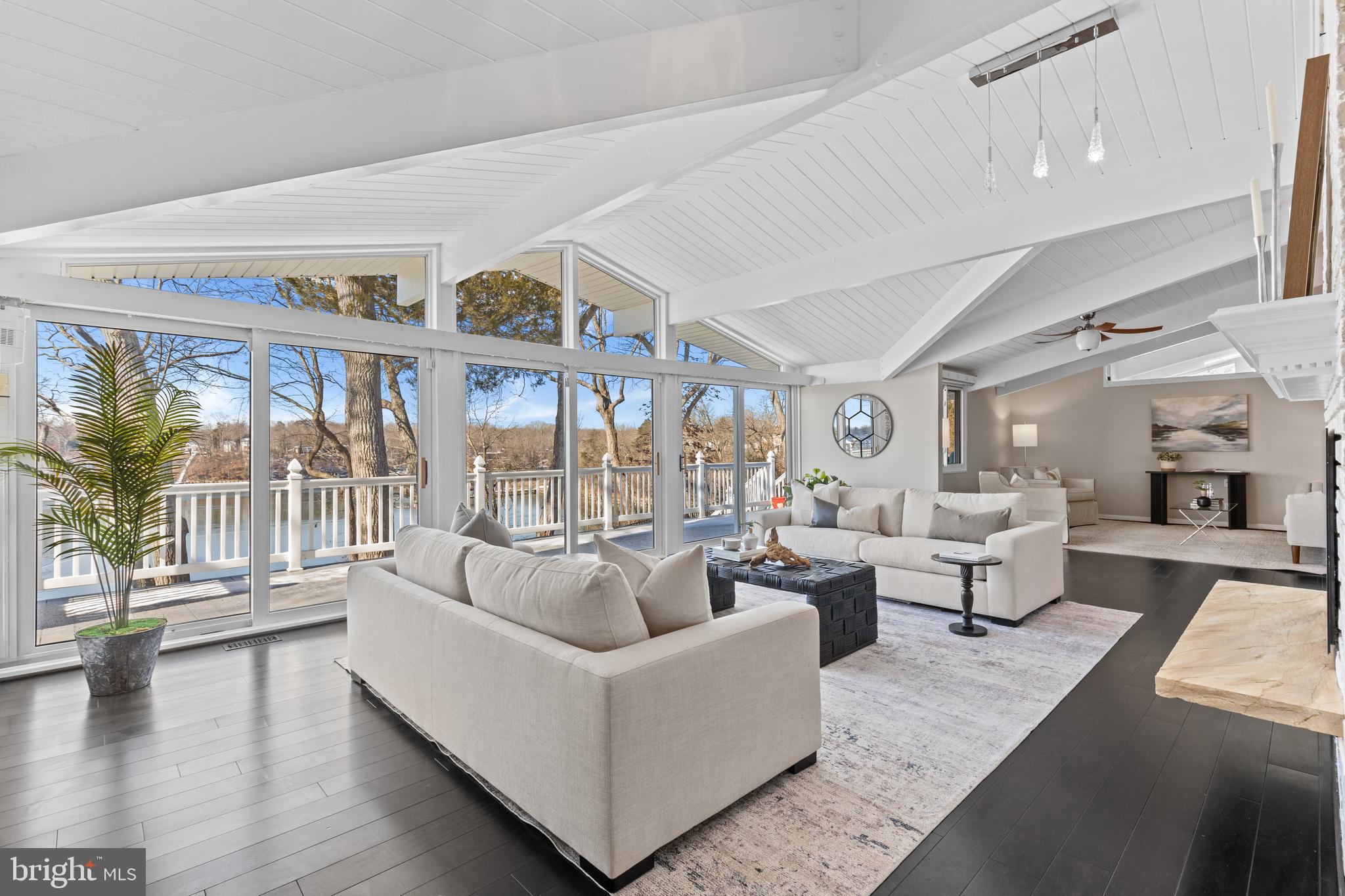 SOUTHWATER POINT - Residential