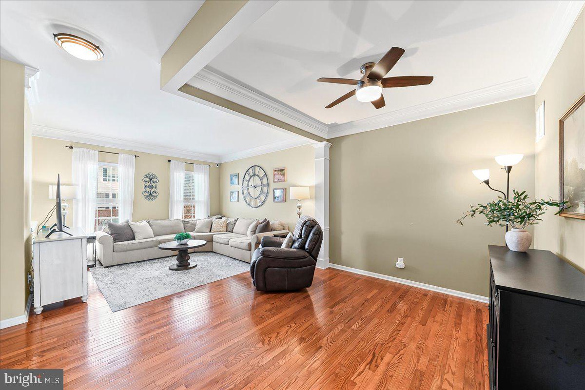 LONGFORD CROSSING - Residential