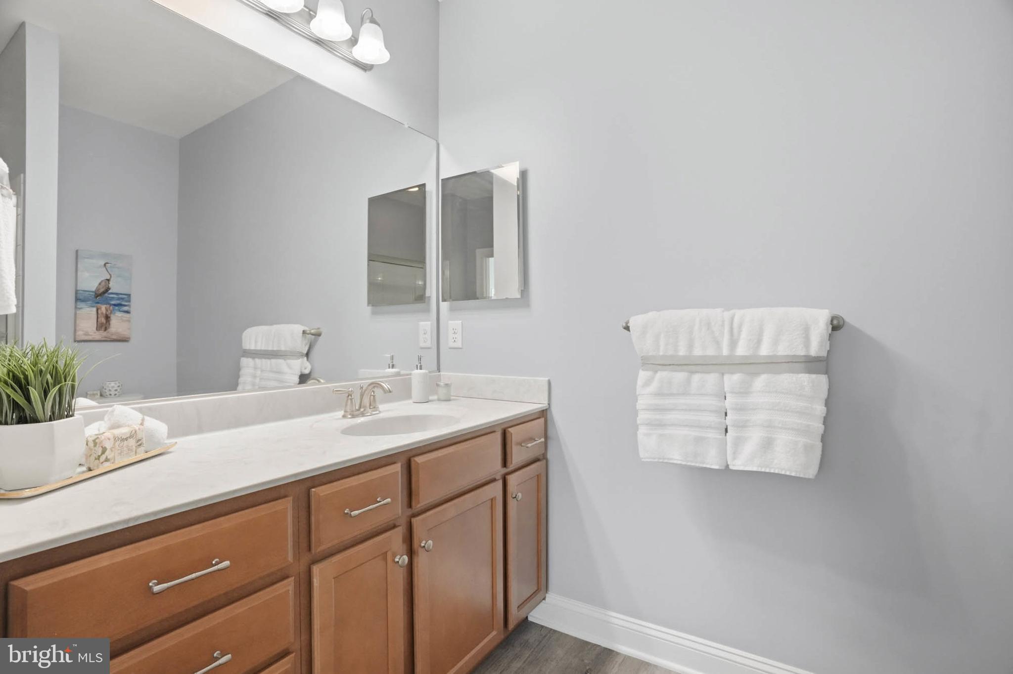 BAY BRIDGE COVE - Residential