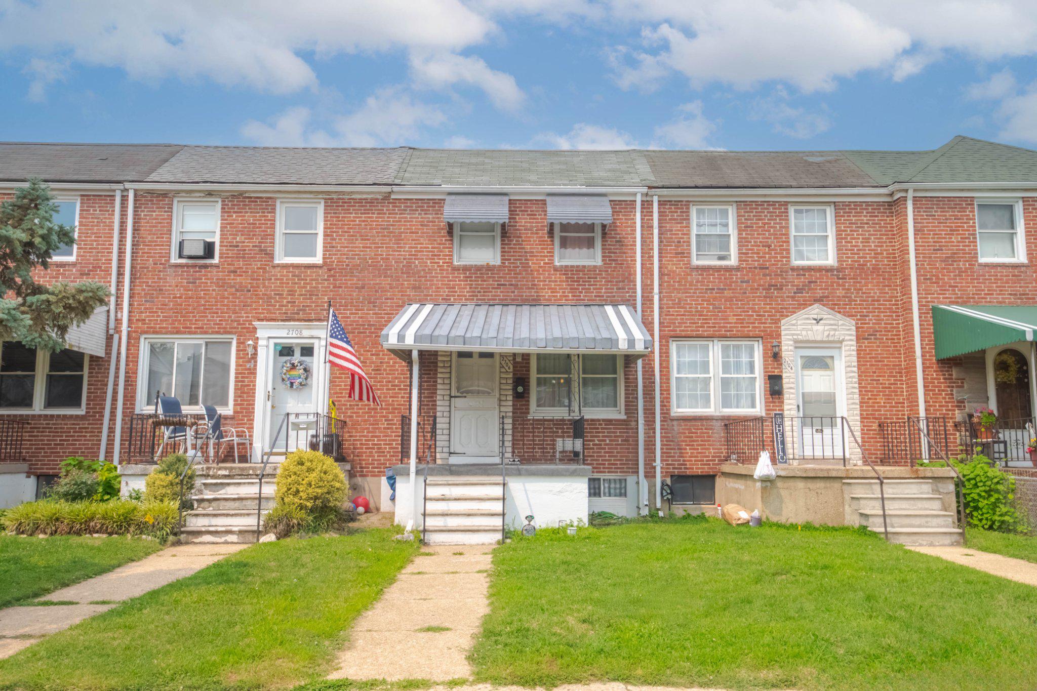 2706 CRESTON ROAD