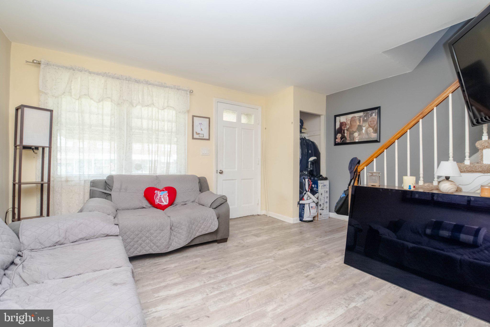 2706 CRESTON ROAD