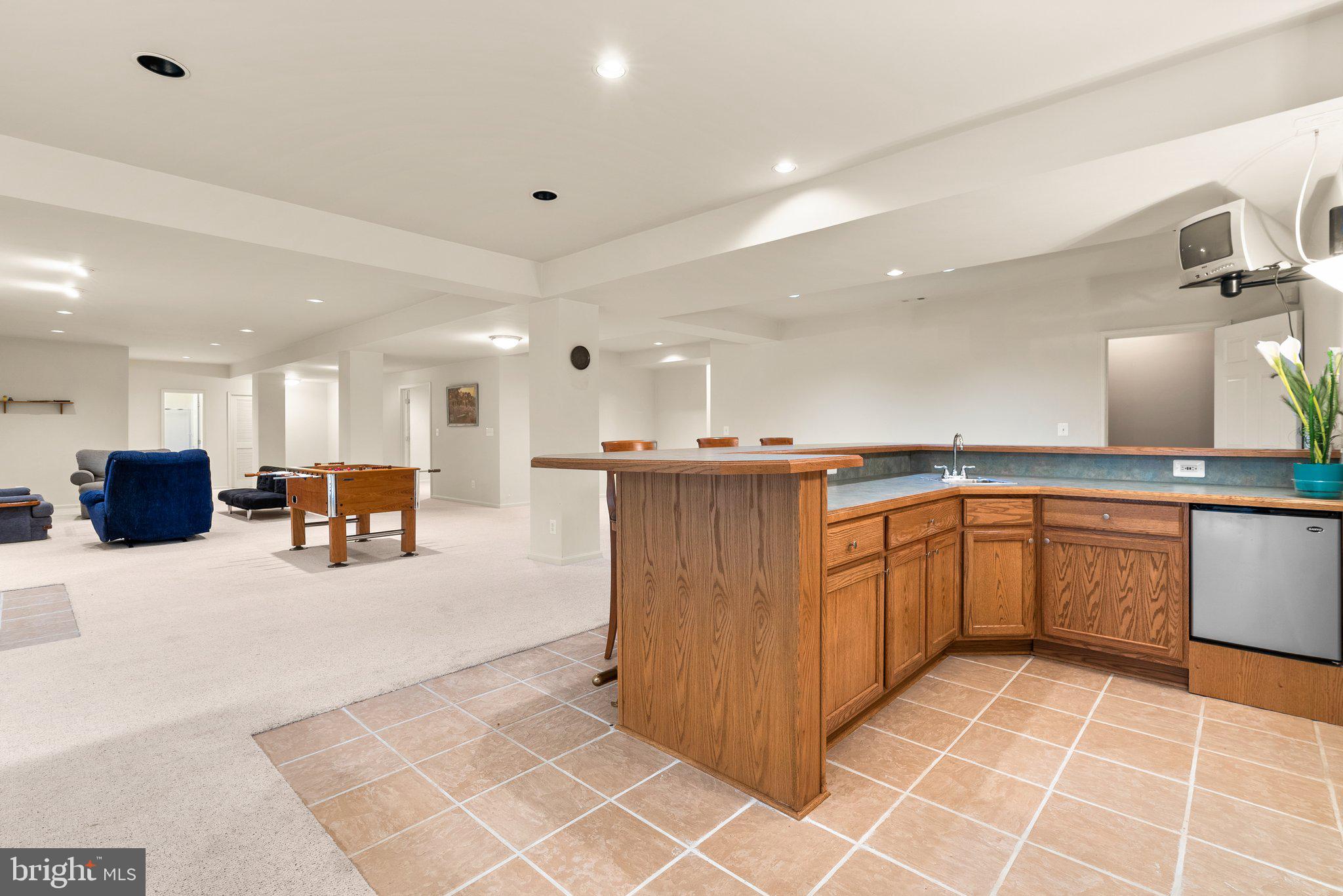 WILLOWS OF POTOMAC - Residential