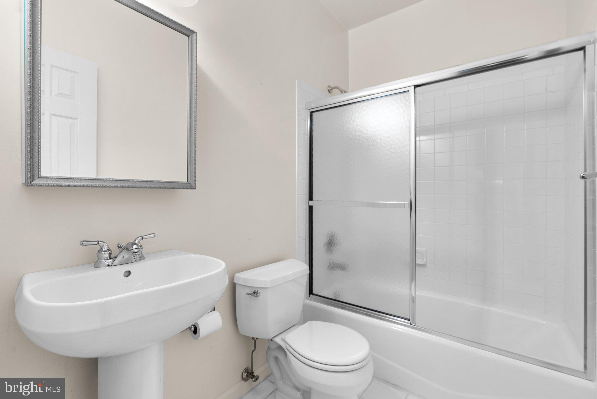 WILLOWS OF POTOMAC - Residential