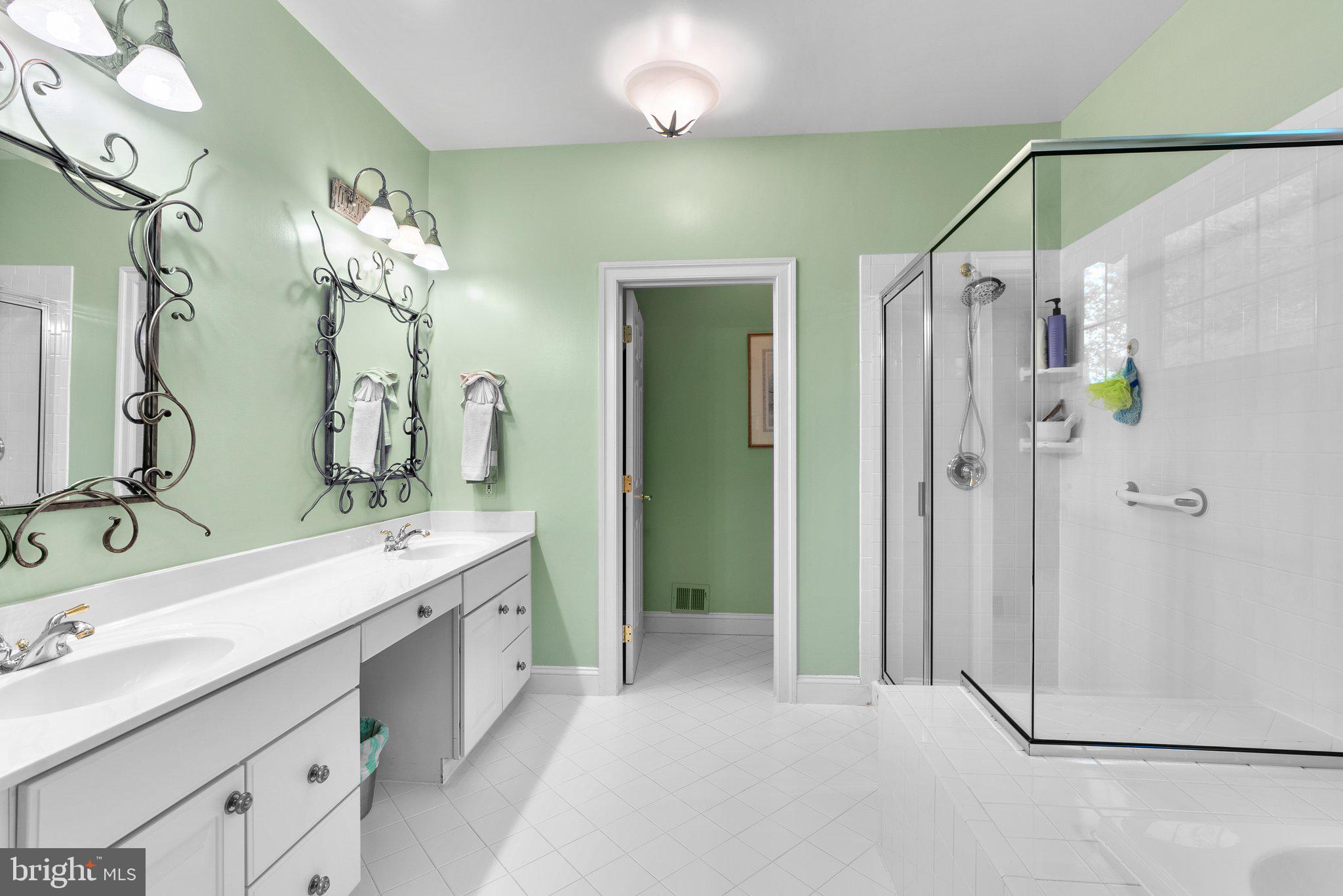 WILLOWS OF POTOMAC - Residential