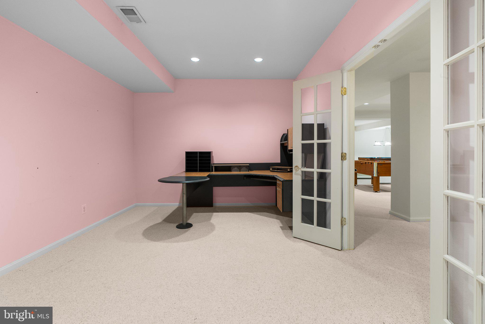 WILLOWS OF POTOMAC - Residential