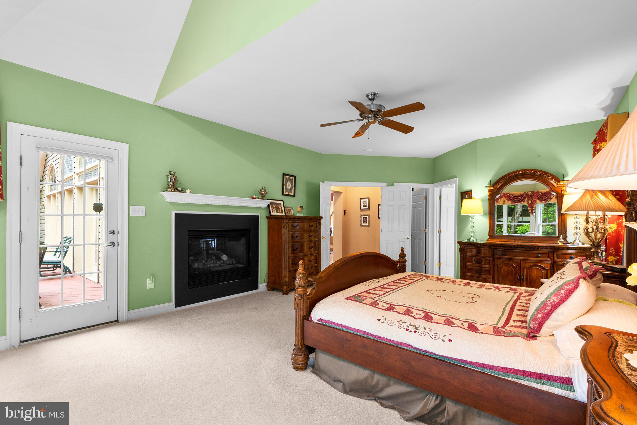 WILLOWS OF POTOMAC - Residential