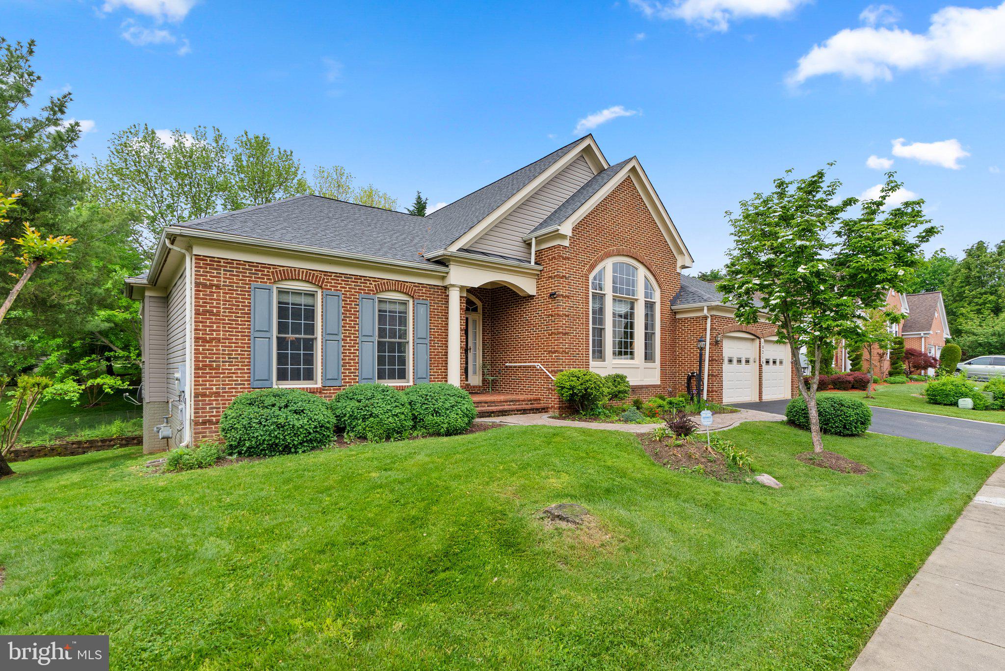 WILLOWS OF POTOMAC - Residential