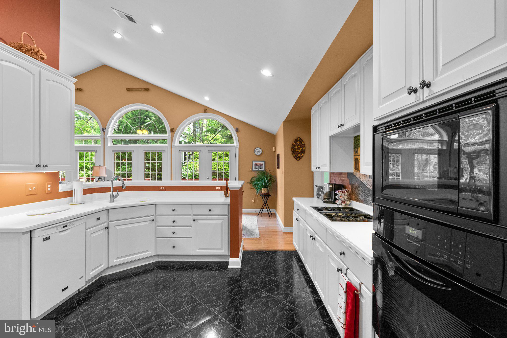 WILLOWS OF POTOMAC - Residential