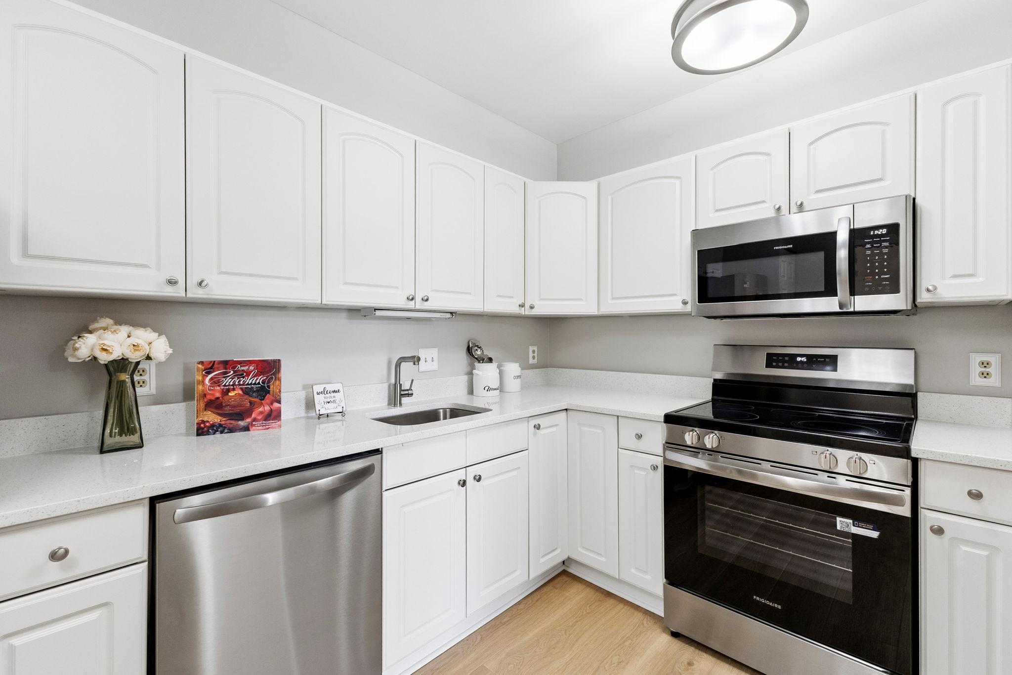 3800 POWELL LANE 805
