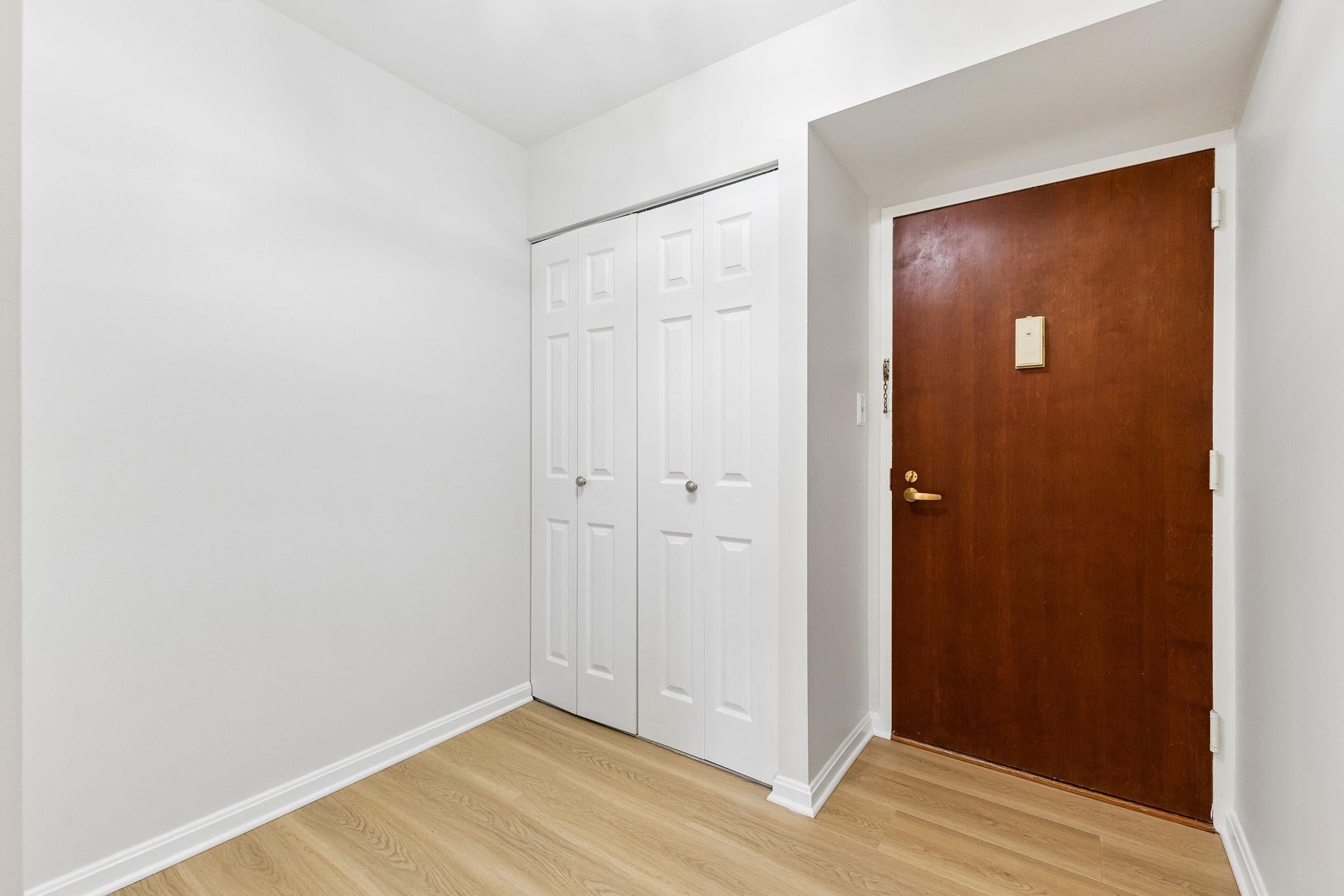 3800 POWELL LANE 805