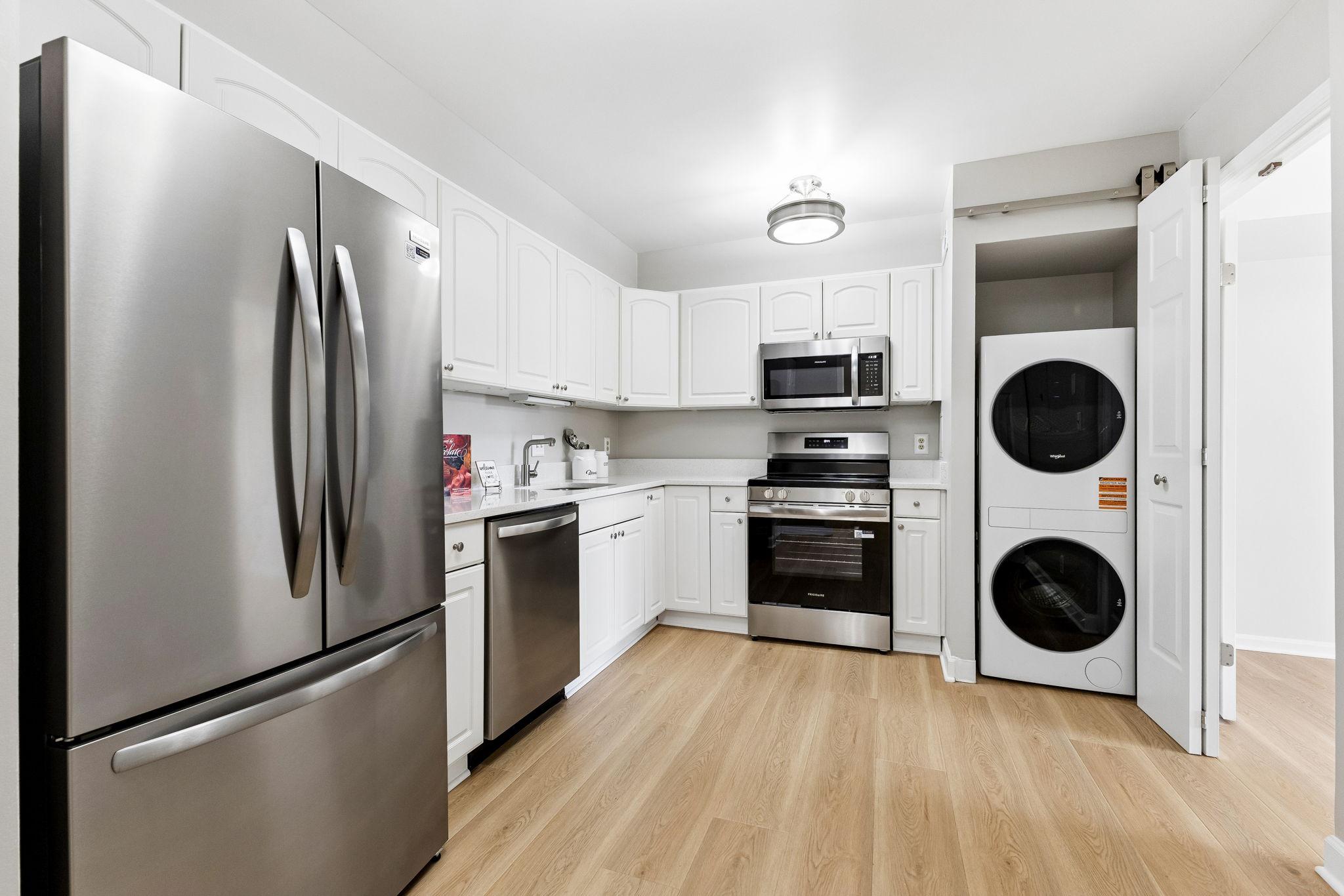 3800 POWELL LANE 805