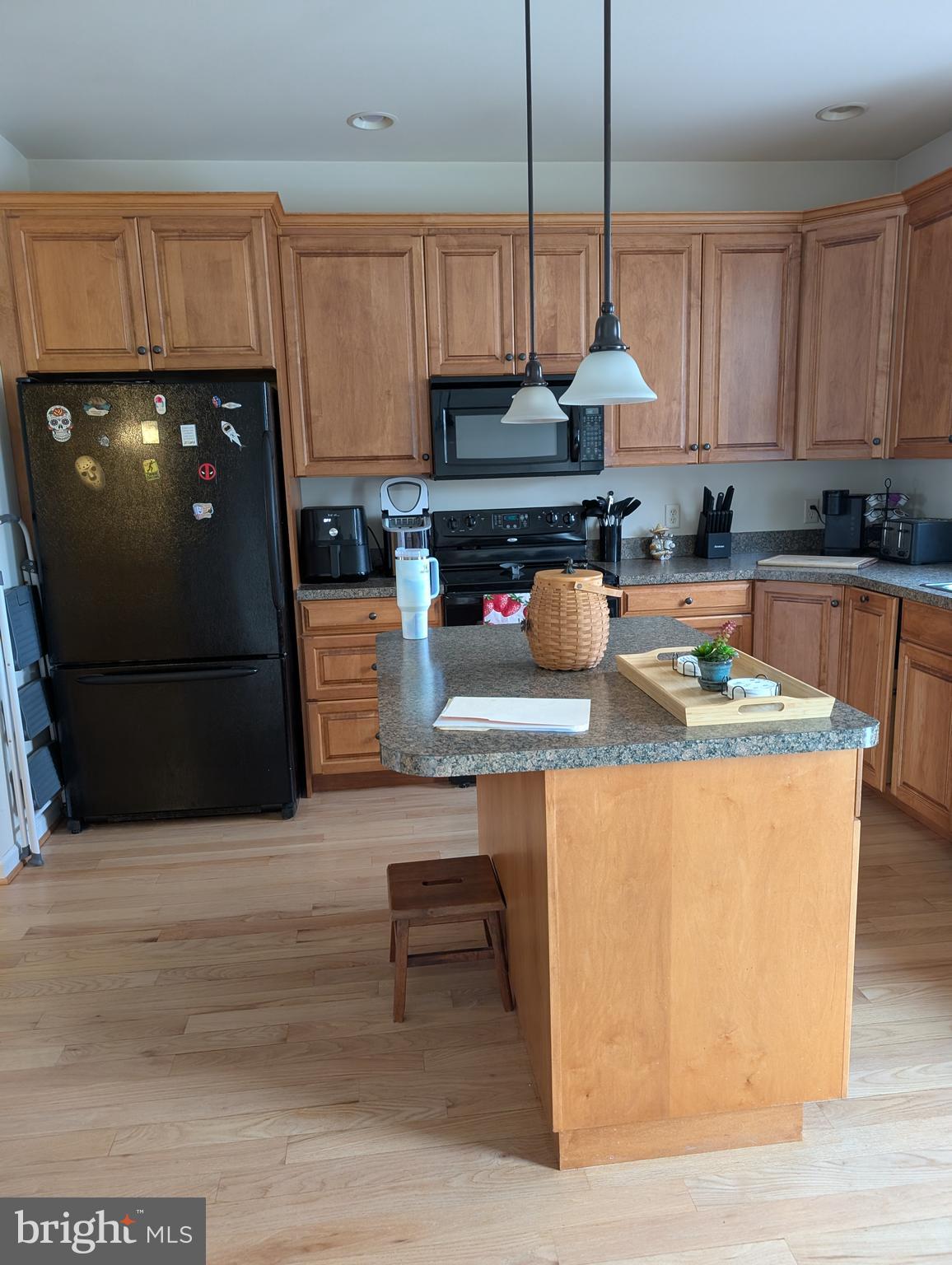 KEYSTONE MANOR - Residential