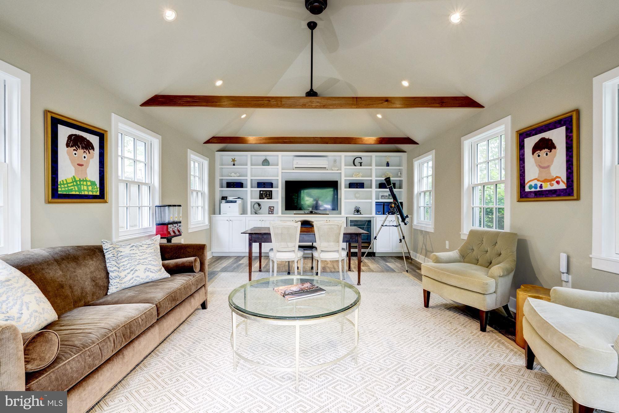 KENWOOD - Residential