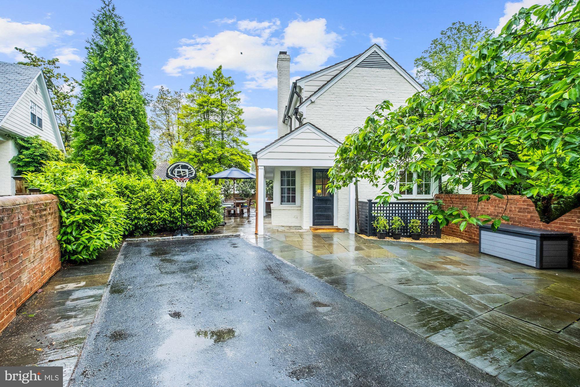 KENWOOD - Residential