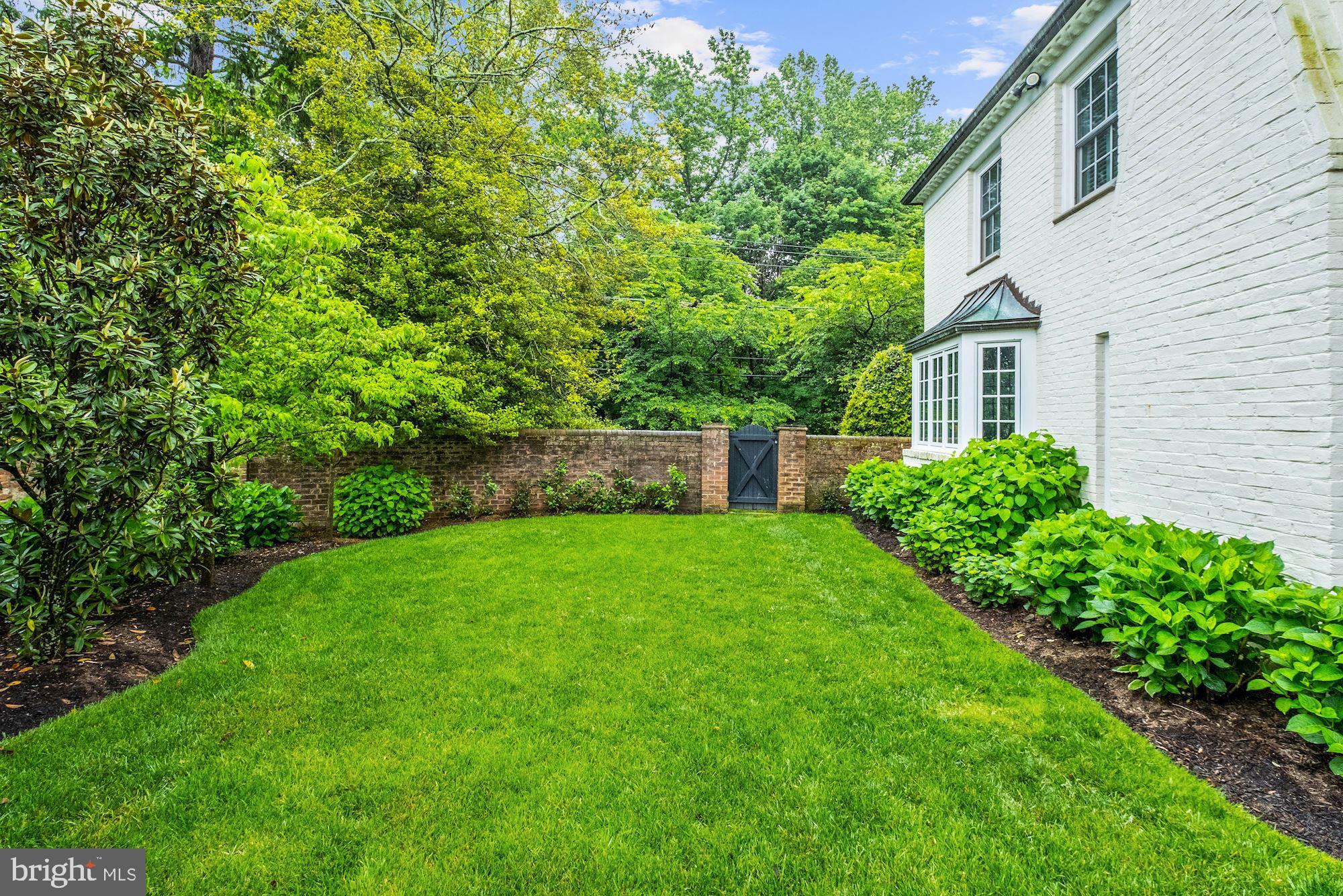 KENWOOD - Residential