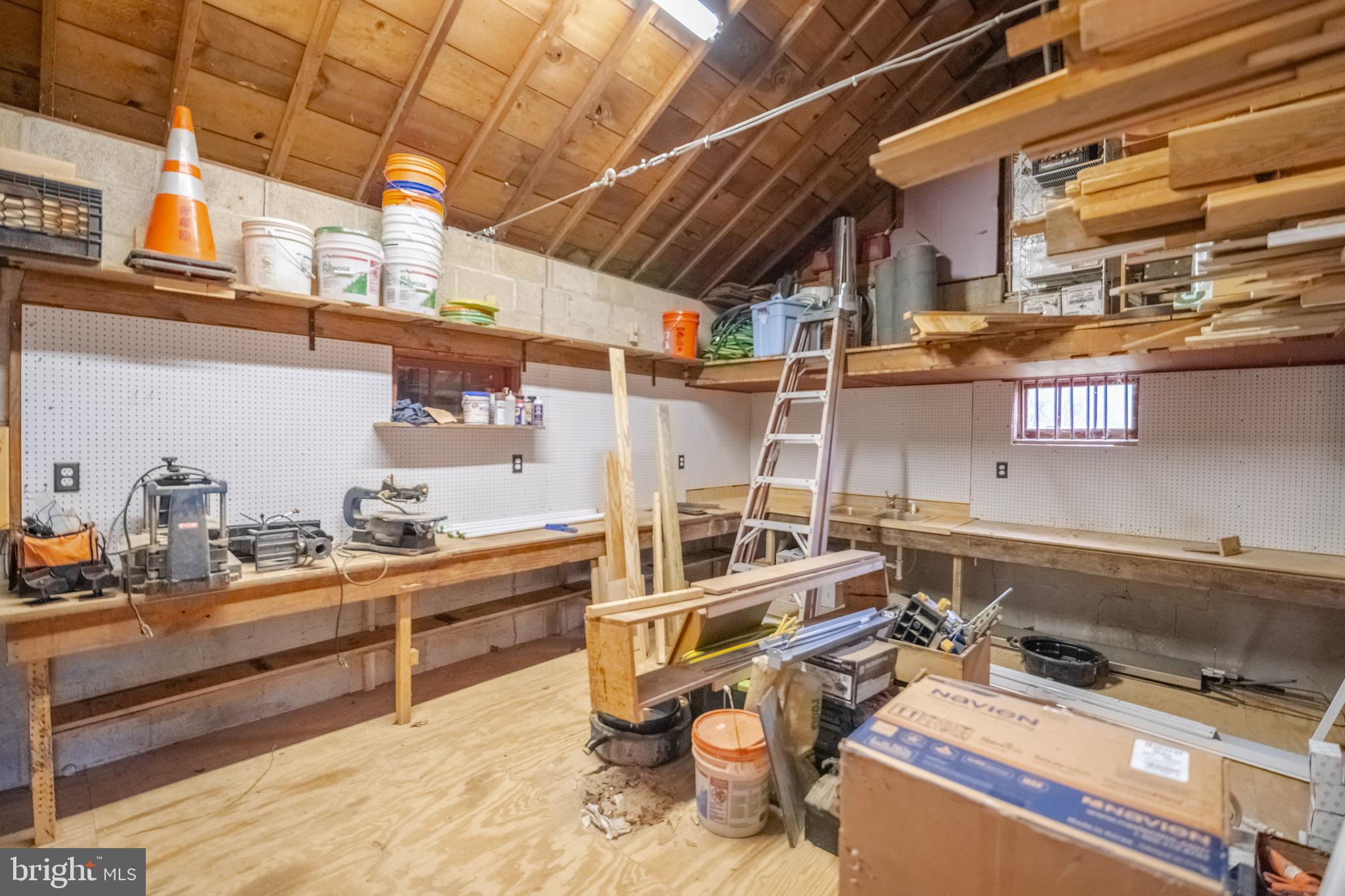 KENWOOD - Residential