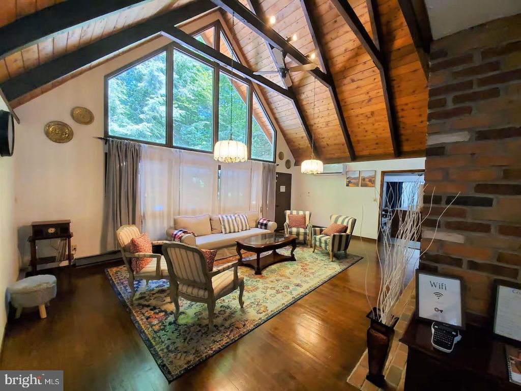 Photo of 1271 Kilmer Road, TOBYHANNA, PA 18466 (MLS # PAMR2005576)
