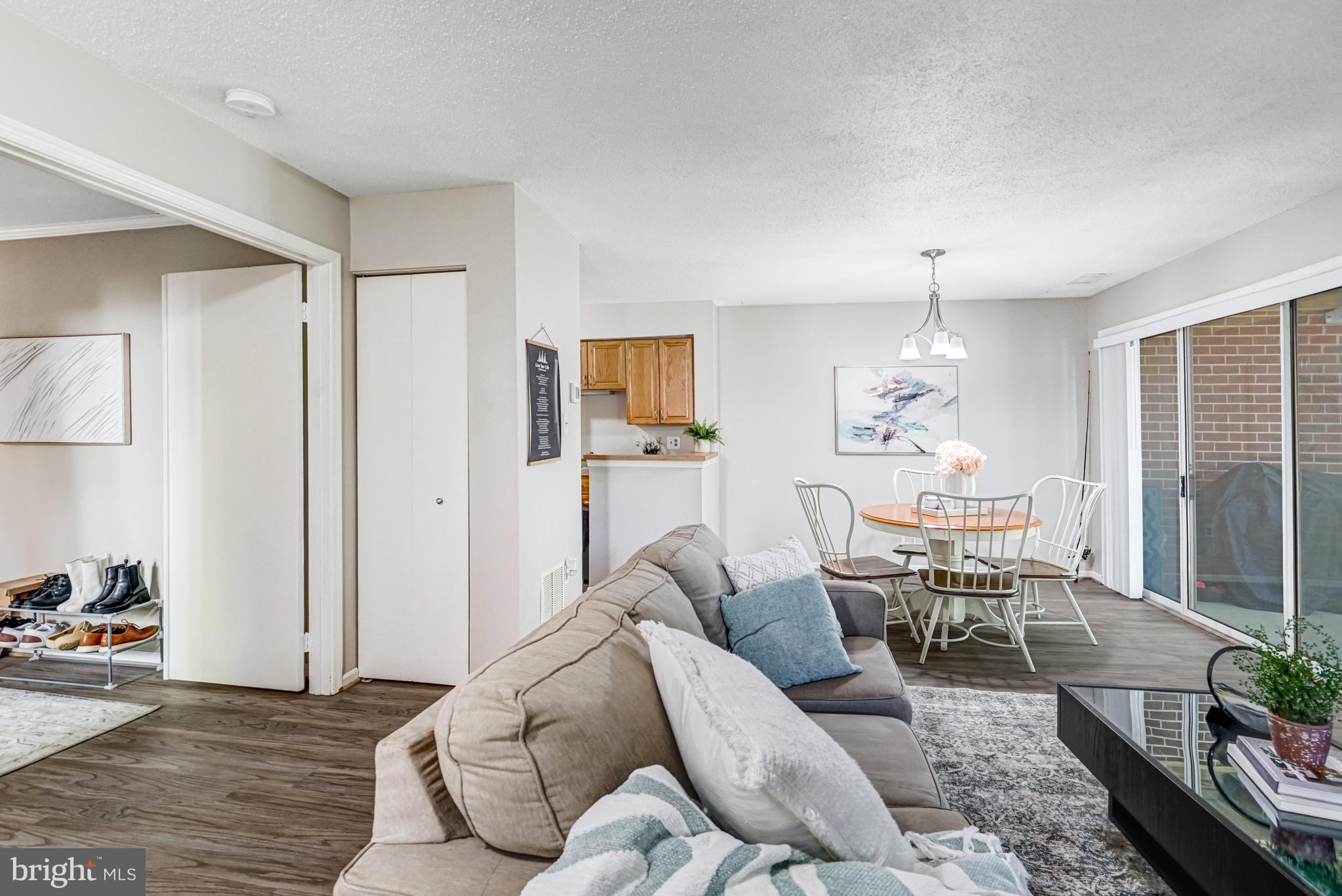 THE COVE - Residential