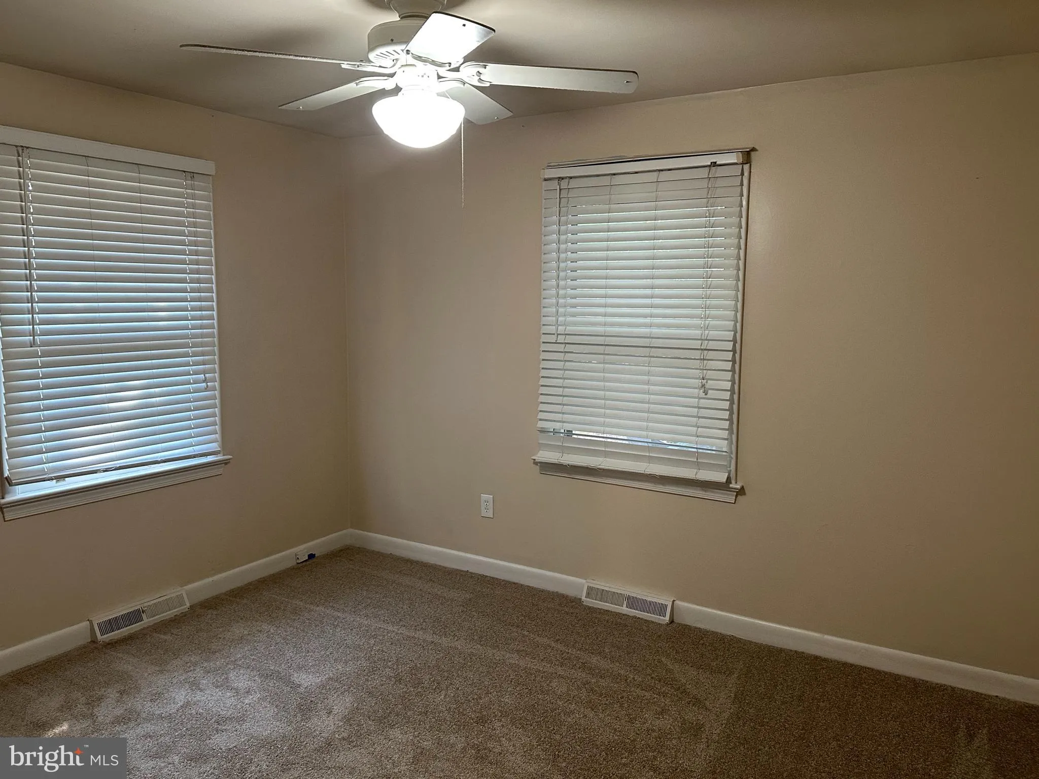 Fredericksburg, Virginia 22401, United States, 3 Bedrooms Bedrooms, ,1 BathroomBathrooms,Residential,Active,43423