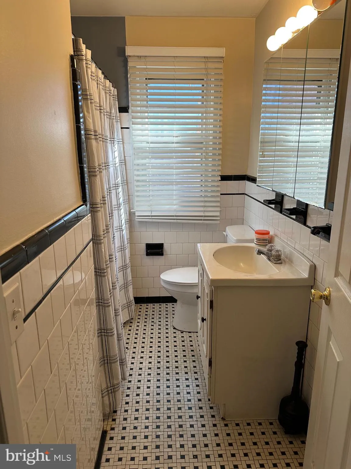 Fredericksburg, Virginia 22401, United States, 3 Bedrooms Bedrooms, ,1 BathroomBathrooms,Residential,Active,43423