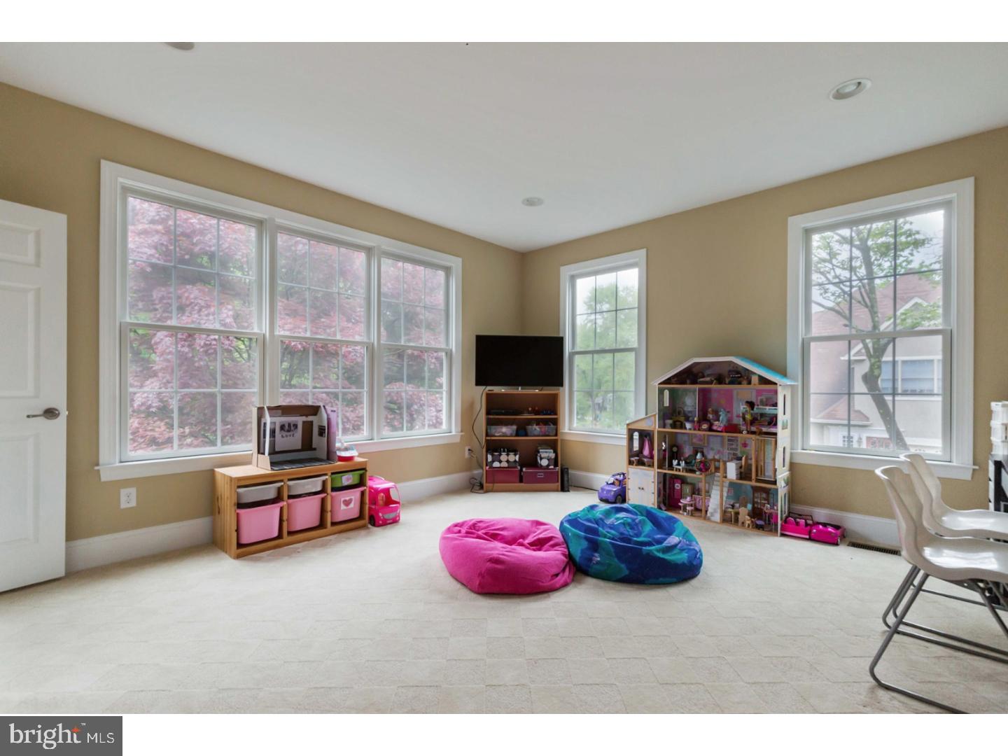 SUGARPOINTE - Residential