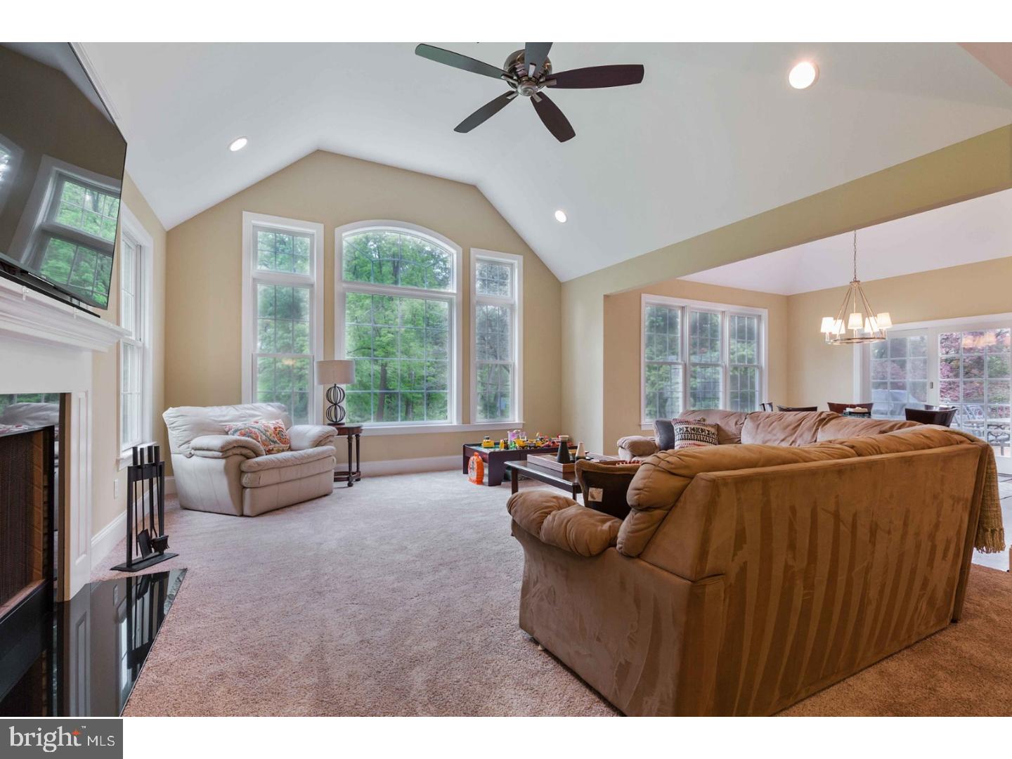 SUGARPOINTE - Residential