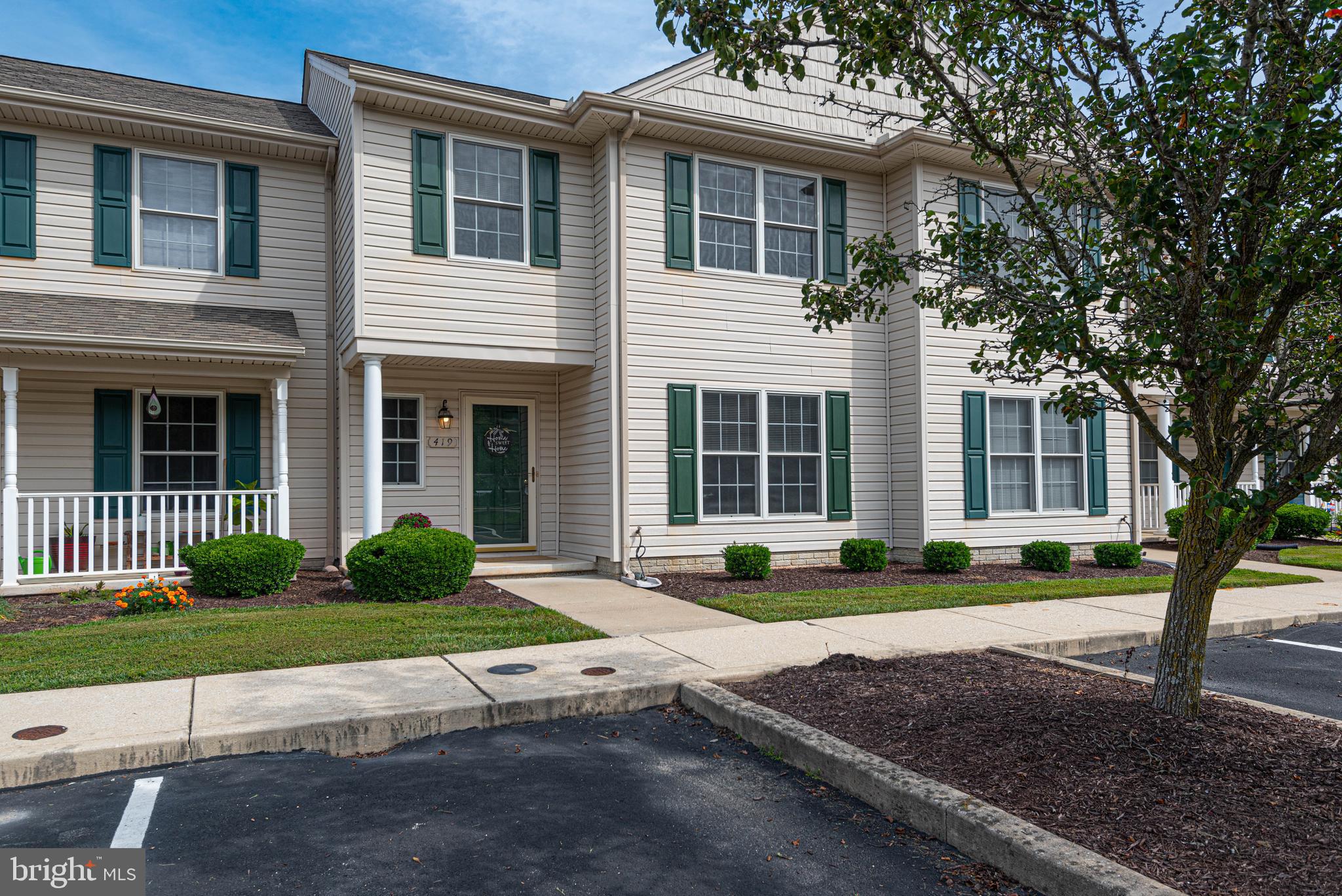 VILLAGES AT PARSONS LAKE - Residential
