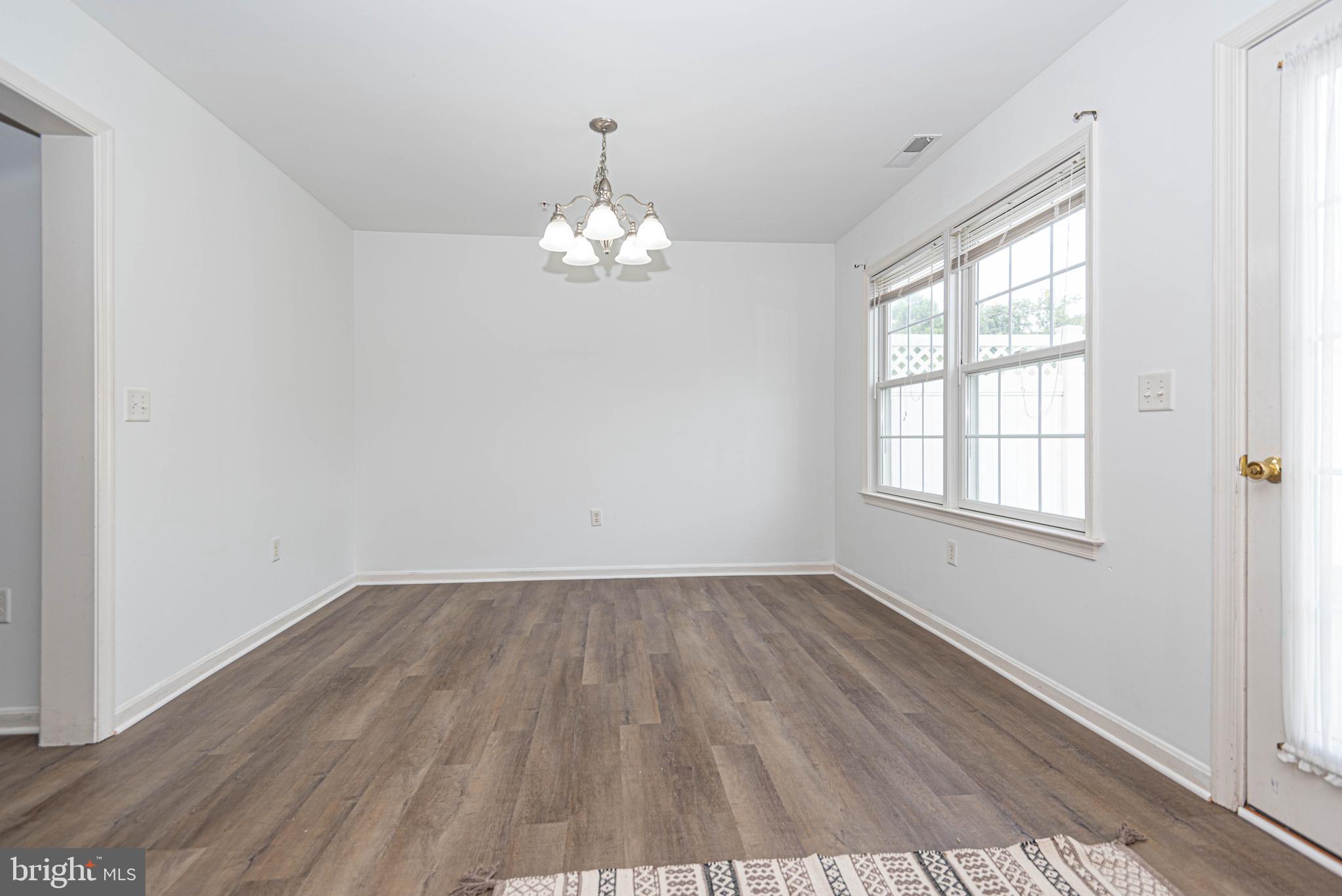 VILLAGES AT PARSONS LAKE - Residential